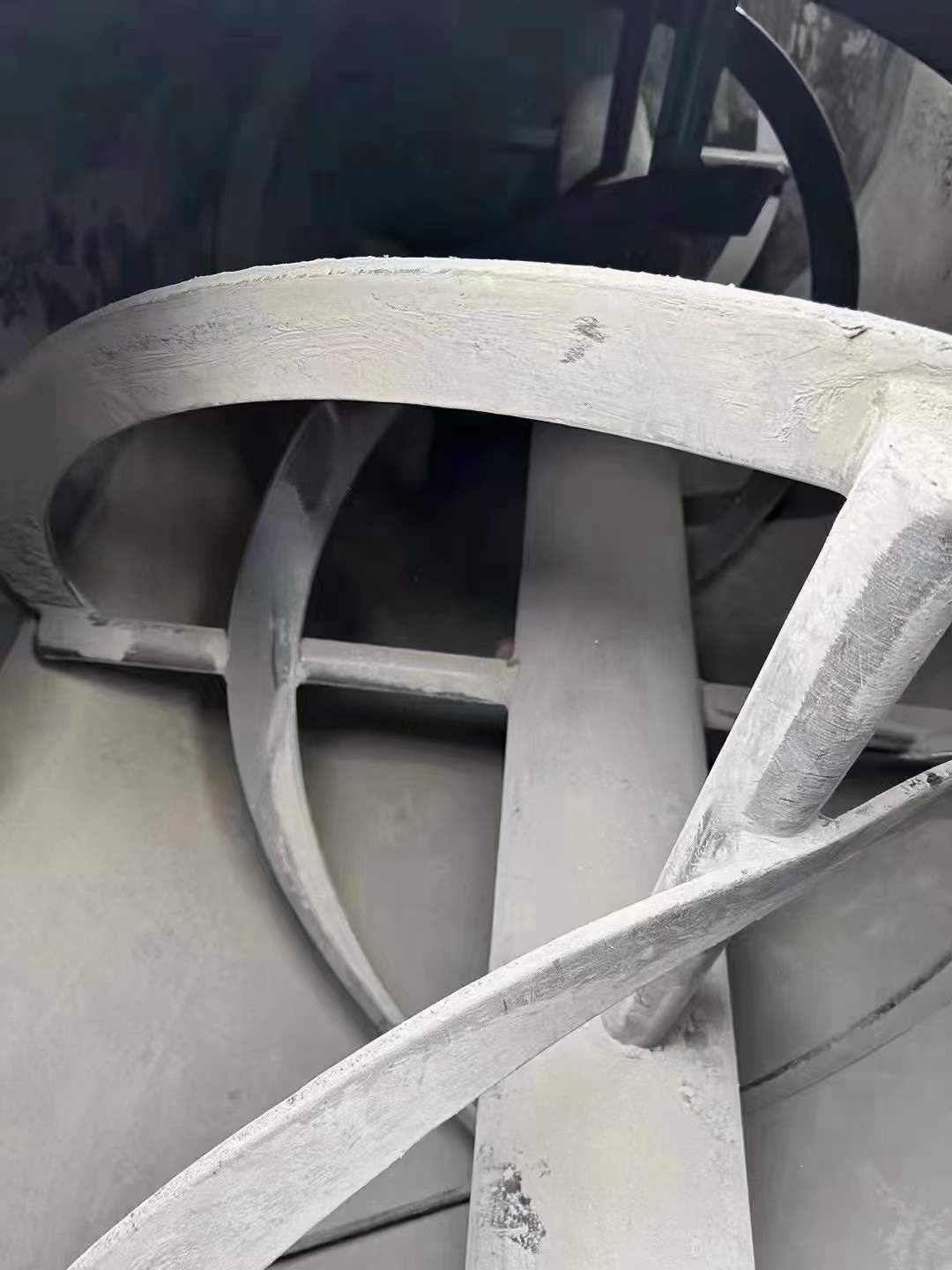 轉讓二手臥式混合機 三臺8000L加重型雙龍螺帶混合機