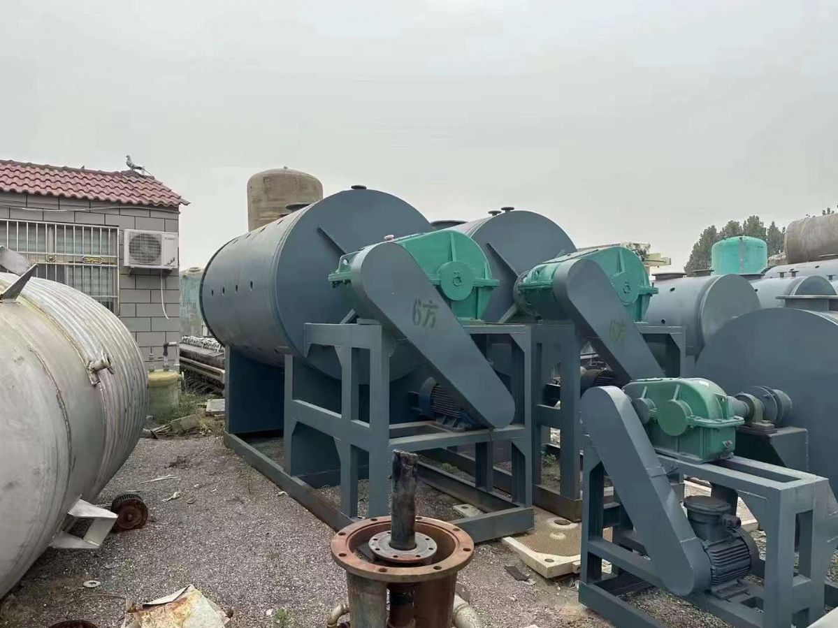轉(zhuǎn)讓二手耙式干燥機(jī) 容積2000L-10000L臥式耙式真空干燥機(jī)