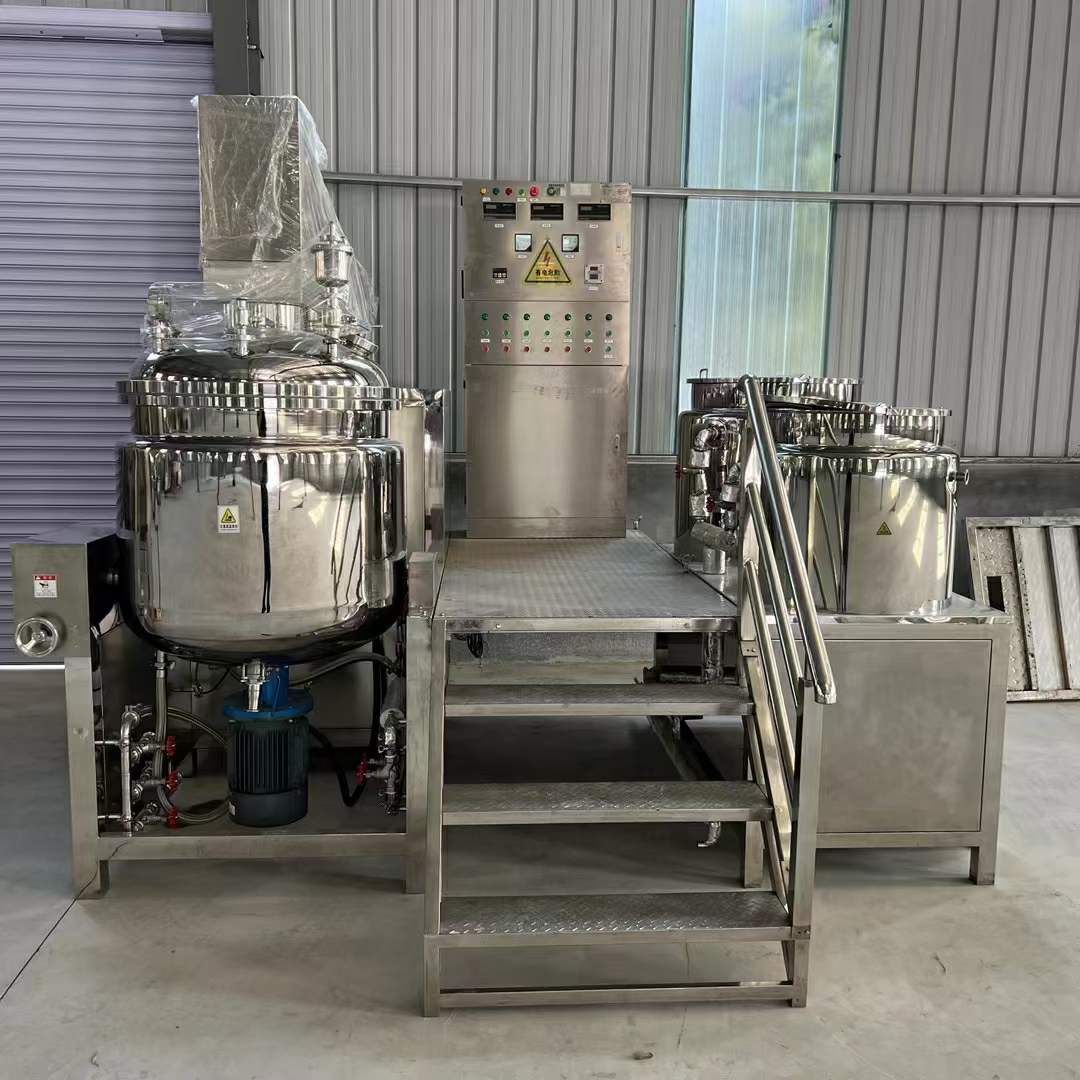 轉(zhuǎn)讓二手真空乳化機 一臺容積300L上海新浪產(chǎn)真空均質(zhì)乳化機