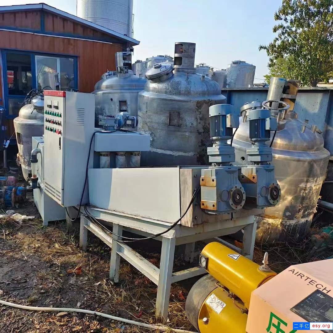轉(zhuǎn)讓二手污泥脫水機(jī) 一臺302型上海同臣疊螺脫水機(jī)