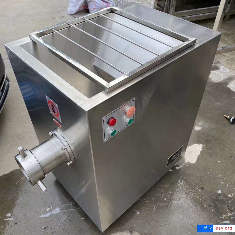 出售二手工業(yè)絞肉機(jī) 一臺(tái)100型時(shí)產(chǎn)500kg吉祥絞肉機(jī)