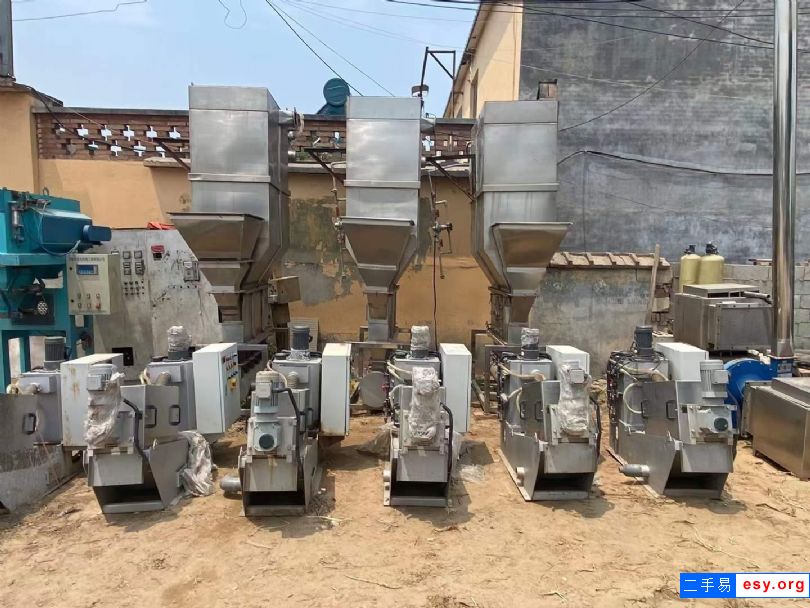 轉(zhuǎn)讓二手疊螺脫水機(jī) 6臺131型污泥脫水機(jī)