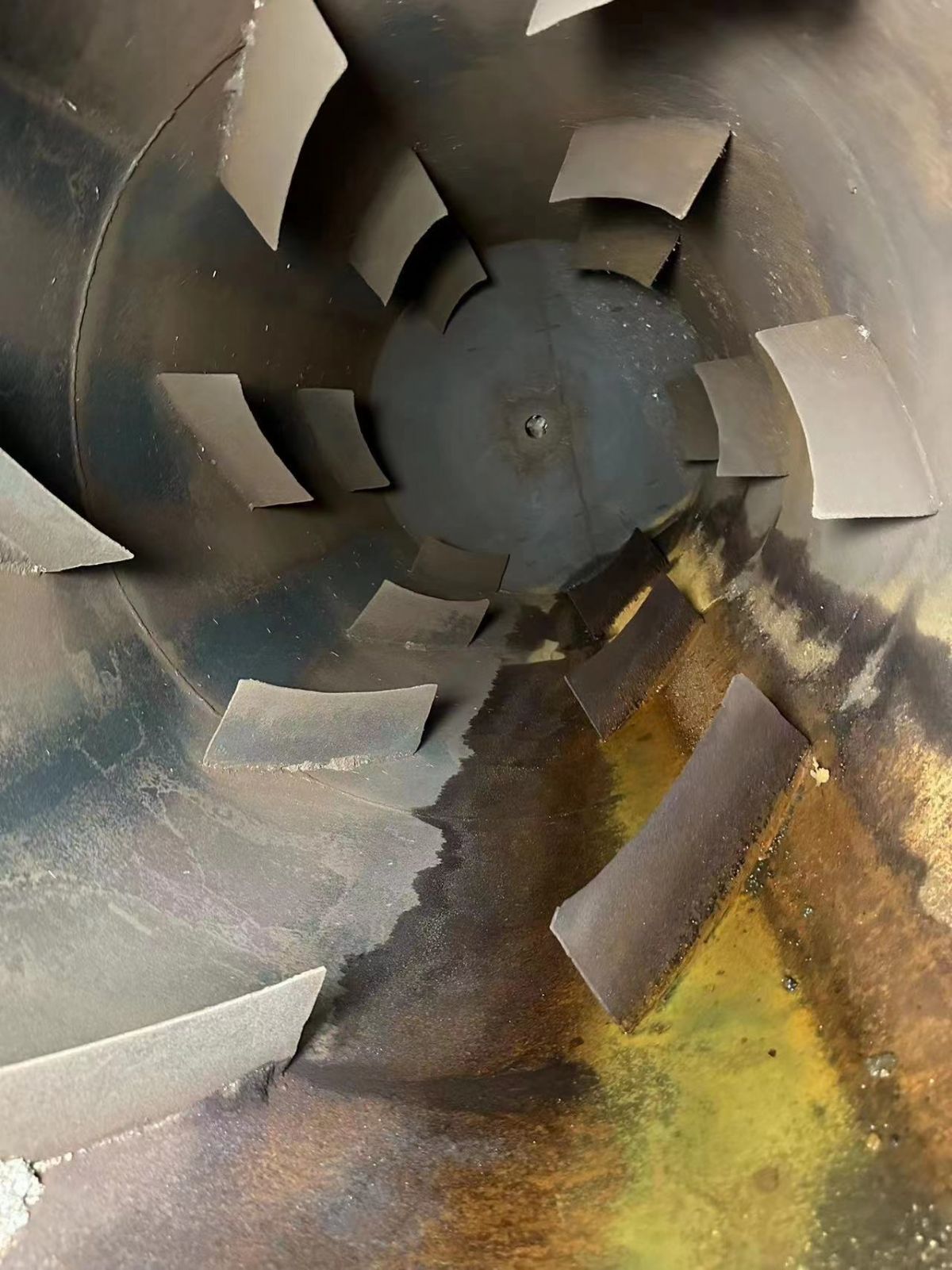 轉(zhuǎn)讓二手滾筒烘干機 一臺1米X3米電加熱滾筒烘干機
