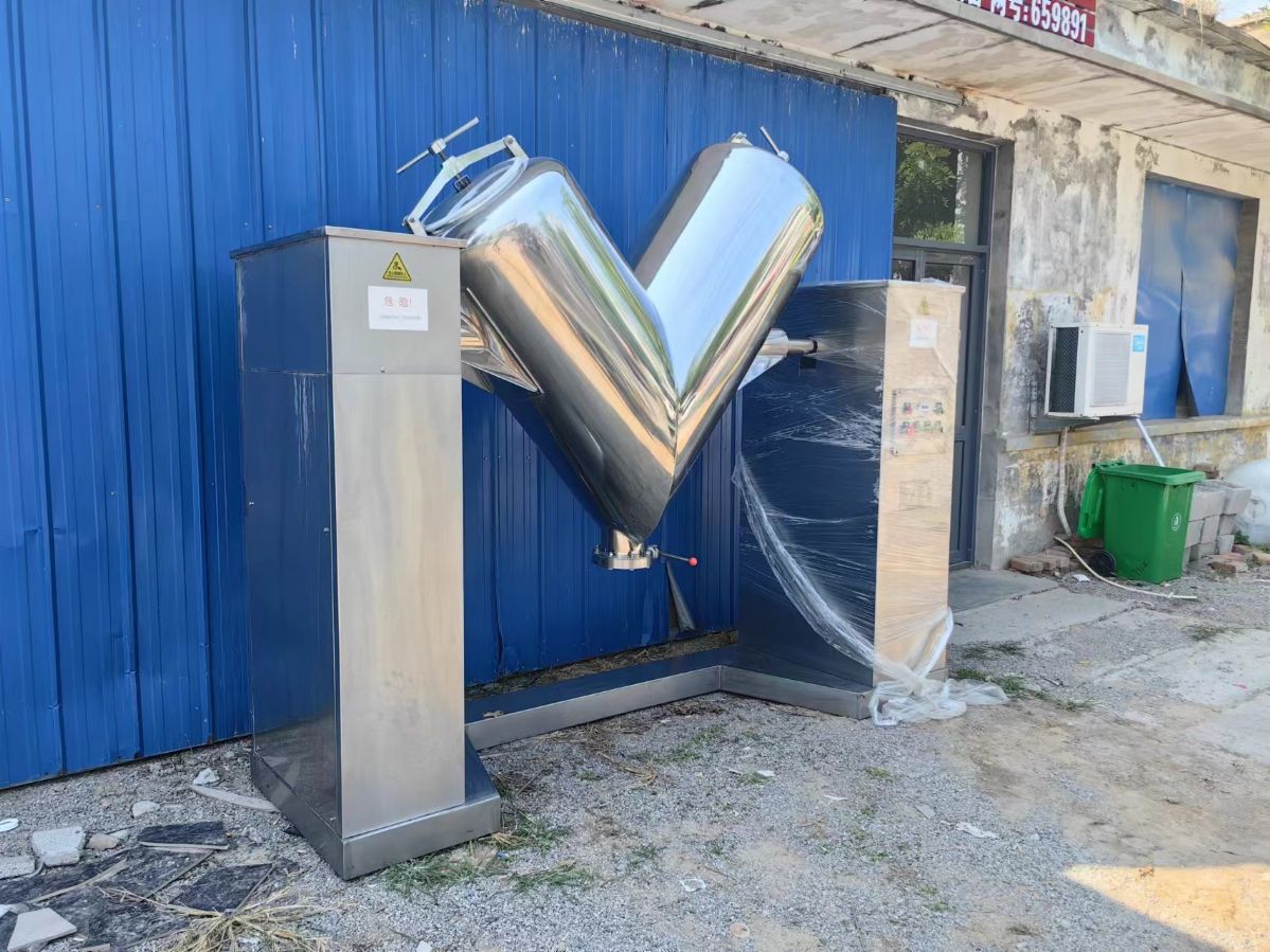 轉(zhuǎn)讓二手V型混合機 一臺500L江陰瑰寶產(chǎn)高效V型混合機
