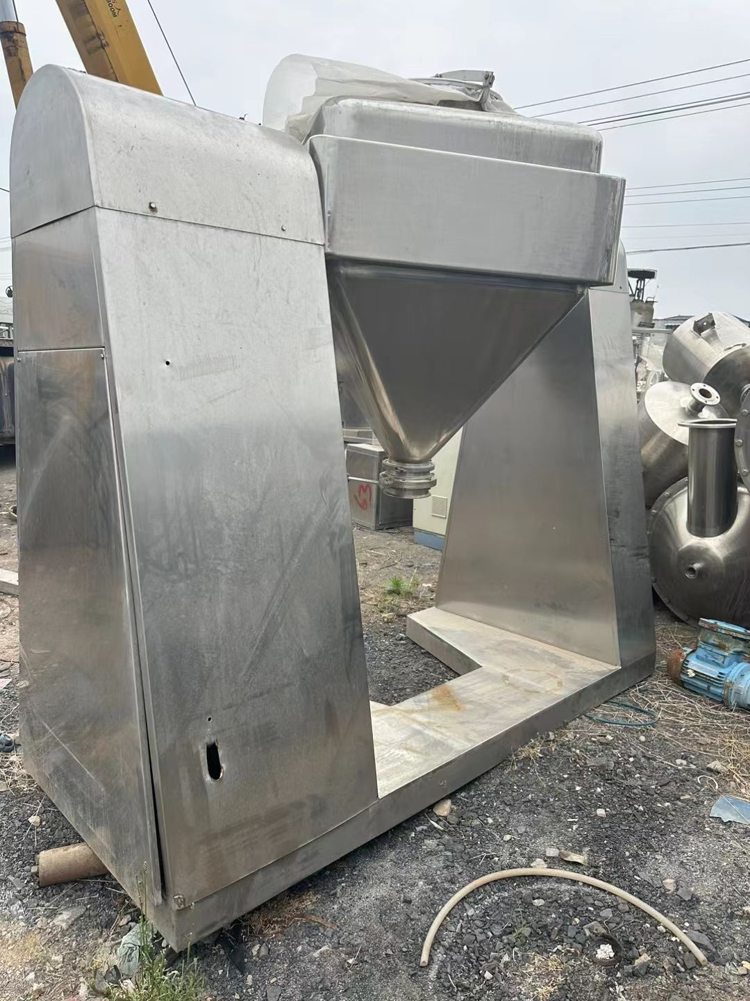轉(zhuǎn)讓二手方錐混合機 一臺容積500L制藥級方錐混合機