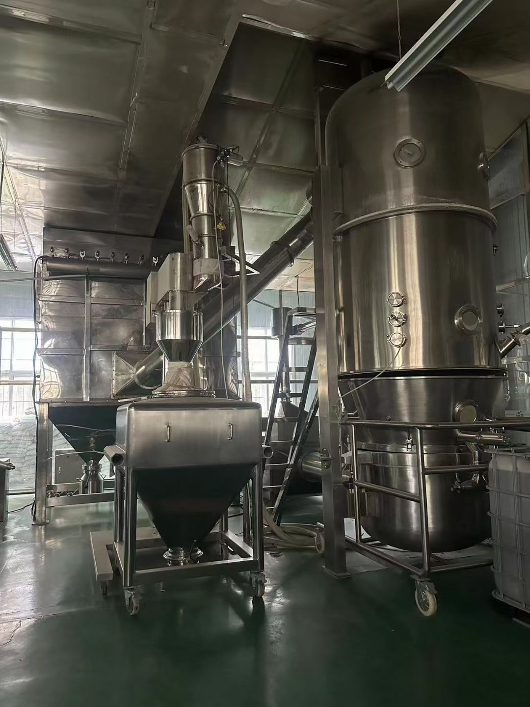 轉(zhuǎn)讓二手沸騰干燥機 一套500型高效沸騰制粒干燥機