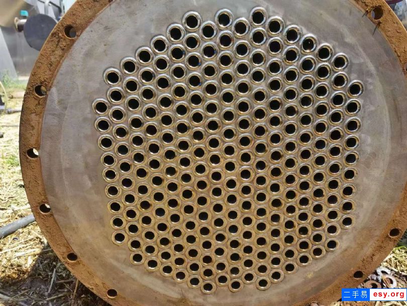 轉(zhuǎn)讓二手列管冷凝器 4臺(tái)27平方鈦材冷凝器