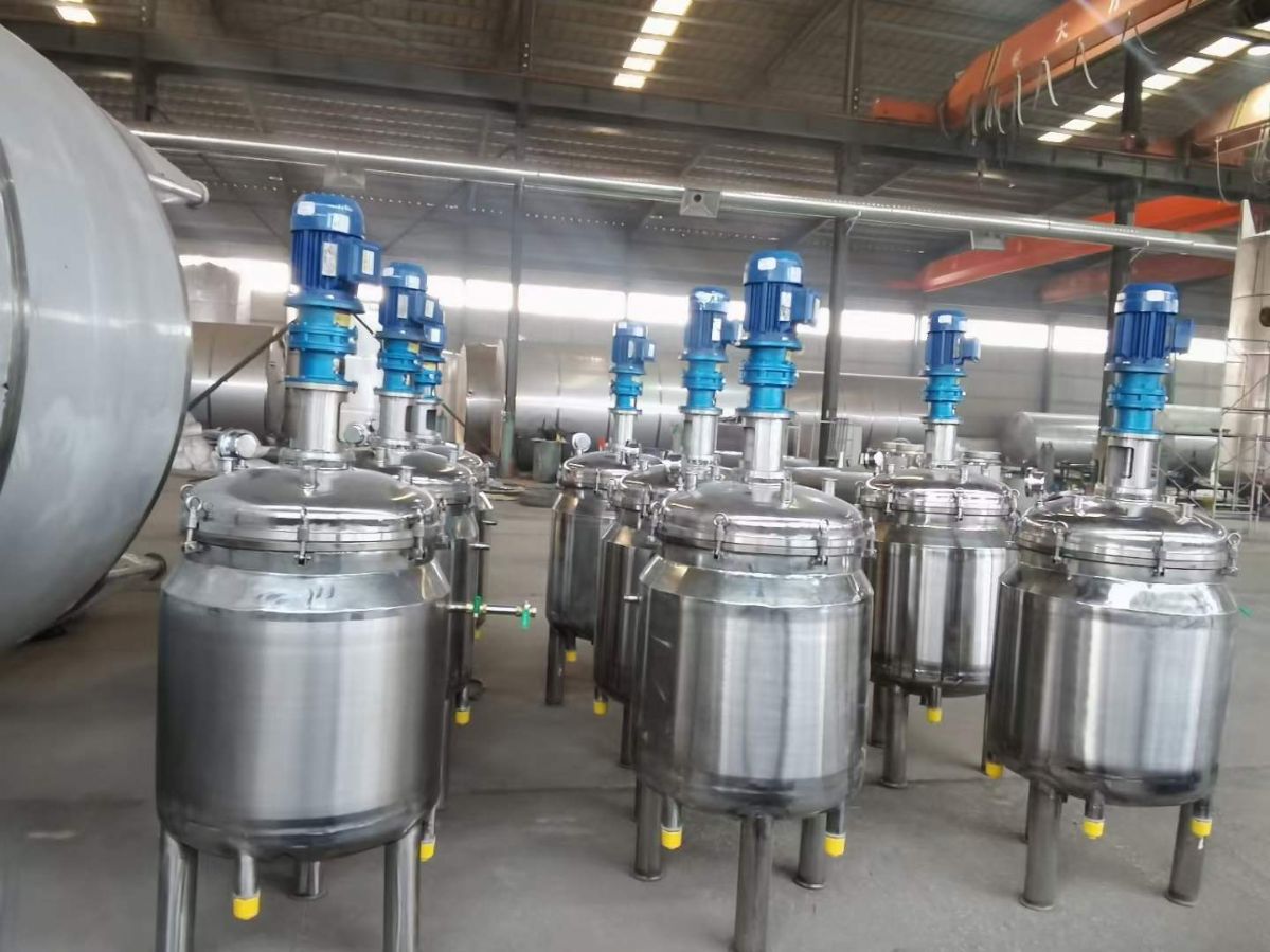 轉(zhuǎn)讓二手不銹鋼攪拌罐 20臺200L外拋光電加熱攪拌罐