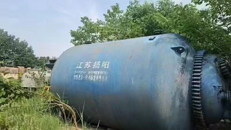 轉(zhuǎn)讓二手搪瓷儲(chǔ)罐 四臺(tái)30立方江蘇楊陽搪瓷儲(chǔ)罐