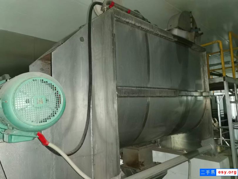 二手螺帶混合機(jī) 到貨2臺(tái)3立方不銹鋼螺帶混合機(jī)