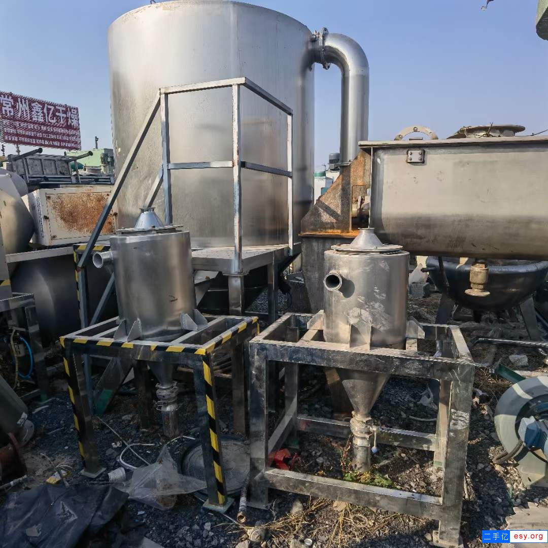 轉(zhuǎn)讓二手離心噴霧干燥機(jī) 兩套10型電加熱噴霧干燥機(jī)