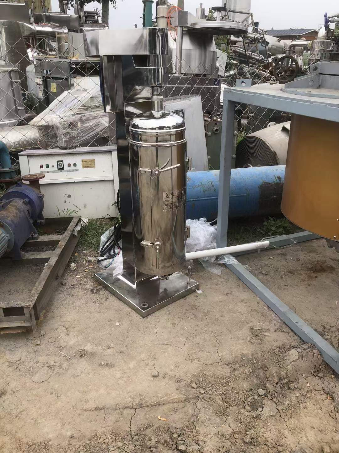 轉(zhuǎn)讓二手管式分離機(jī) 一臺105型高速管式分離機(jī)