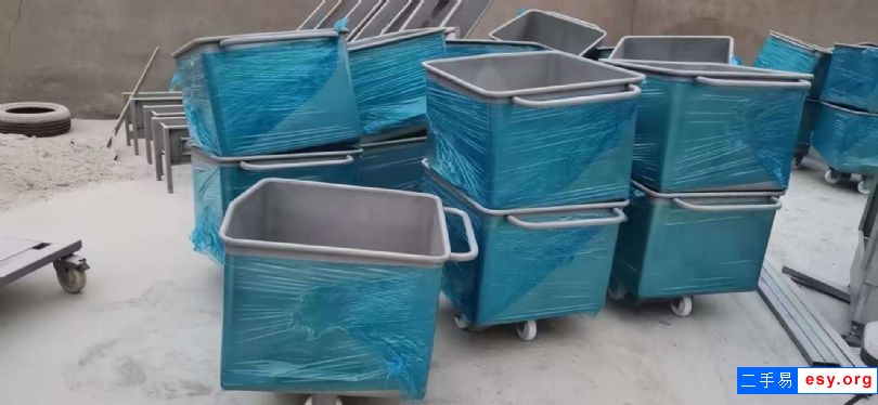 二手不銹鋼料車(chē) 200L噴砂食品級(jí)掛耳料車(chē)
