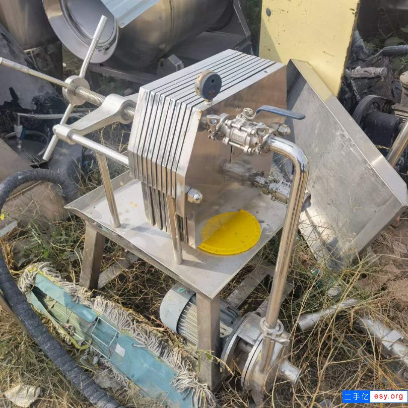 轉(zhuǎn)讓二手不銹鋼壓濾機 一臺實驗型5平方板框壓濾機