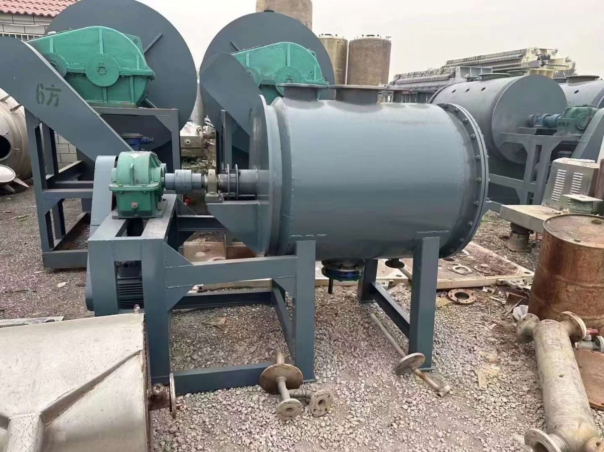 轉(zhuǎn)讓二手耙式干燥機(jī) 容積2000L-10000L臥式耙式真空干燥機(jī)
