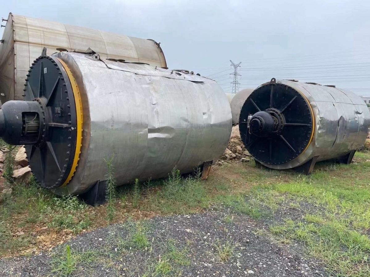 轉讓二手耙式干燥機 兩臺12立方耙式真空干燥機雙面機械密封