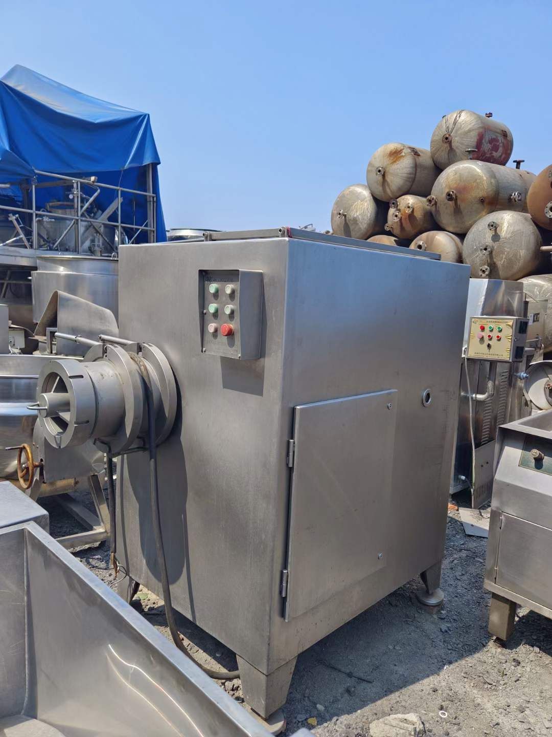 轉(zhuǎn)讓二手絞肉機 一臺250型凍肉絞肉機