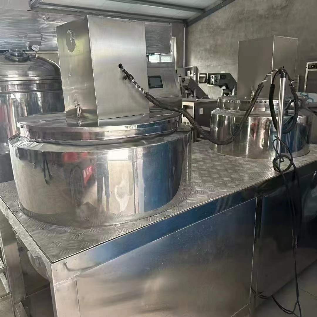 轉(zhuǎn)讓二手真空乳化機(jī) 一套容積500L含水鍋油鍋均質(zhì)乳化機(jī)