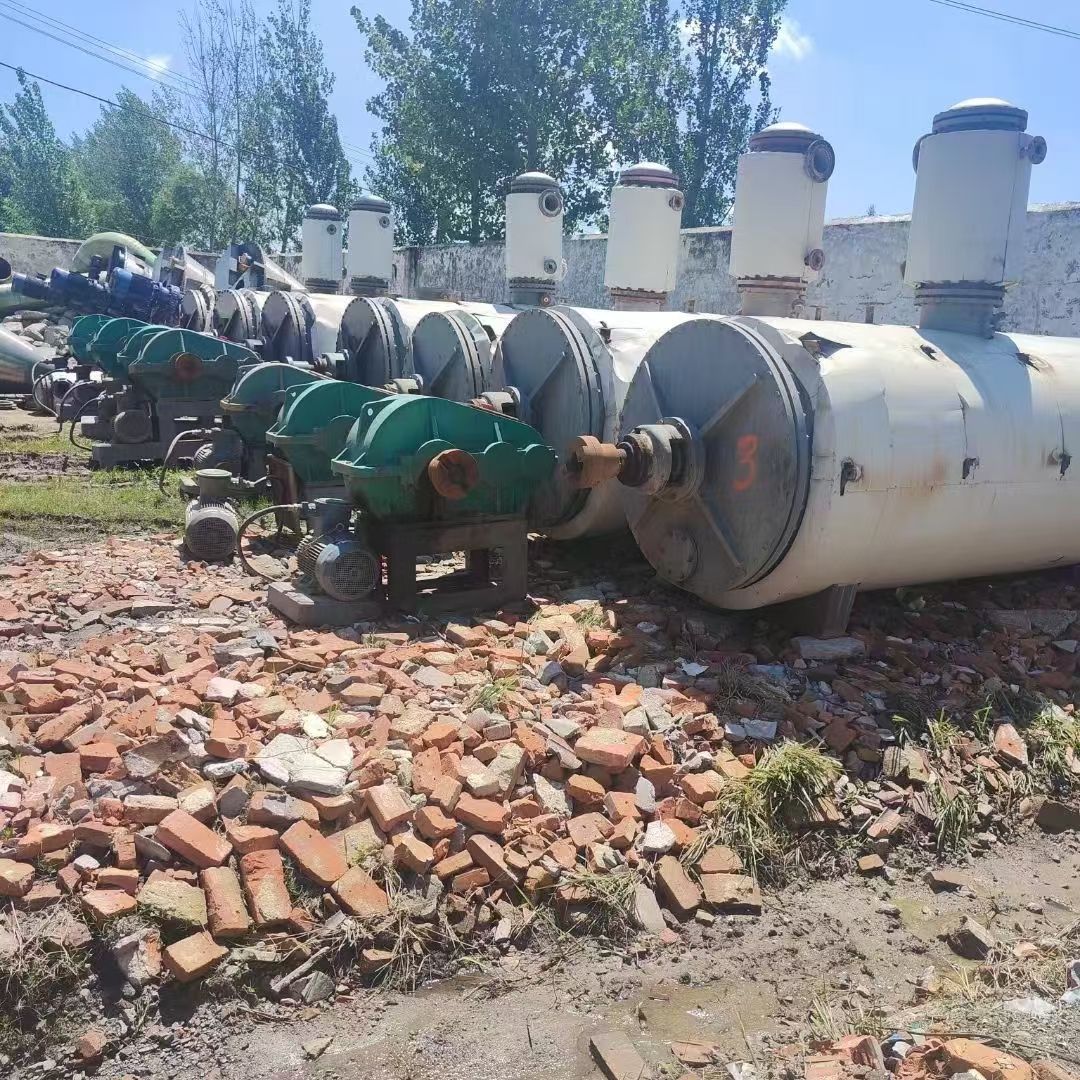 轉(zhuǎn)讓二手耙式干燥機(jī) 16臺(tái)容積5000L臥式真空耙式干燥機(jī)