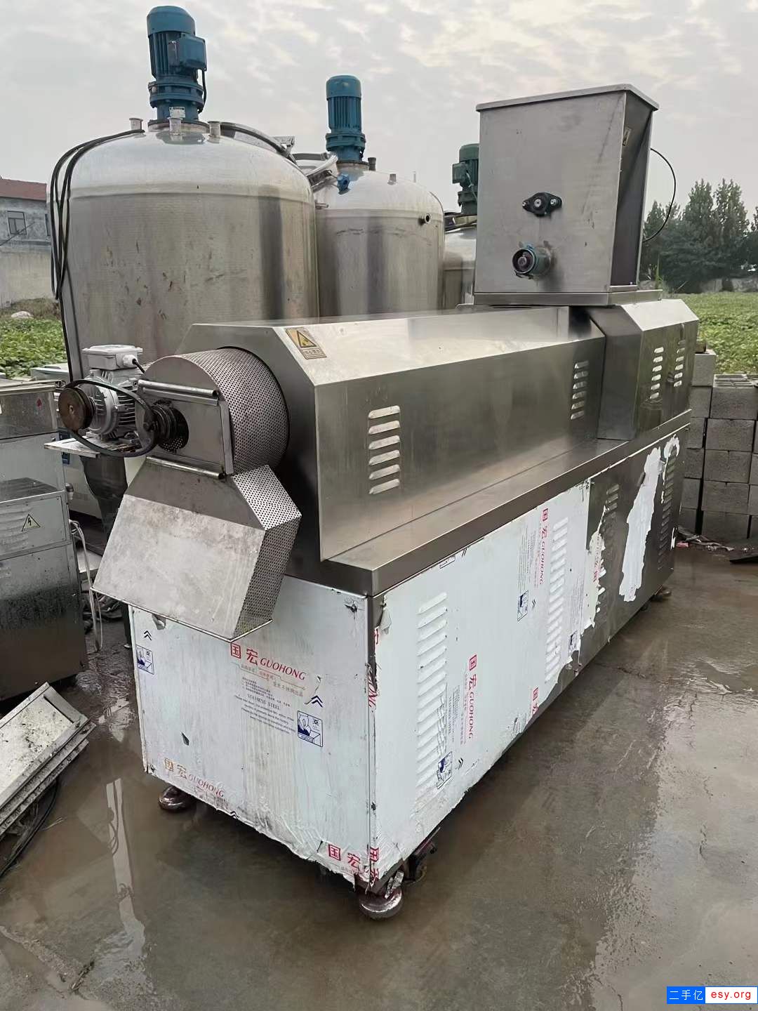 轉(zhuǎn)讓二手螺桿膨化機 一臺70型雙螺桿膨化機