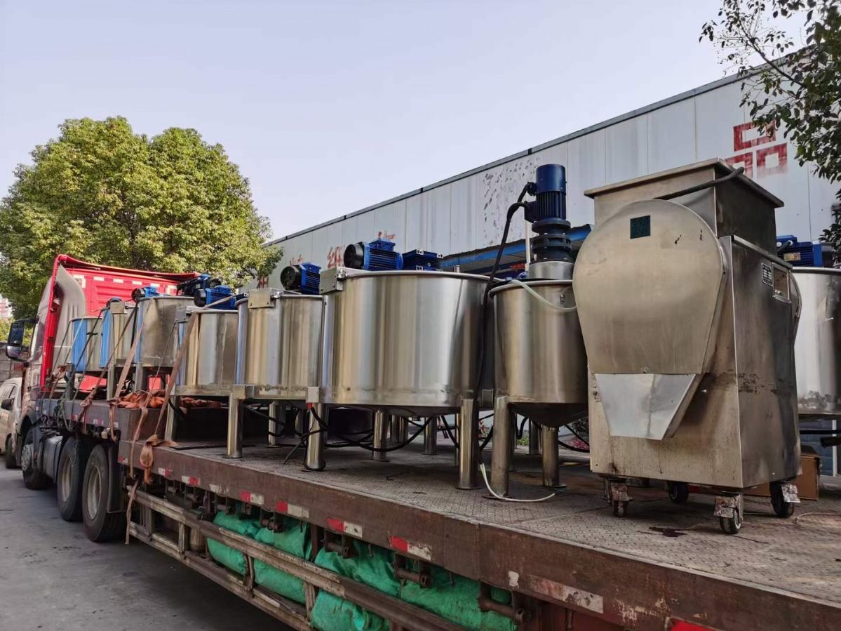 轉(zhuǎn)讓二手不銹鋼攪拌罐 10臺1100L單層電加熱攪拌罐