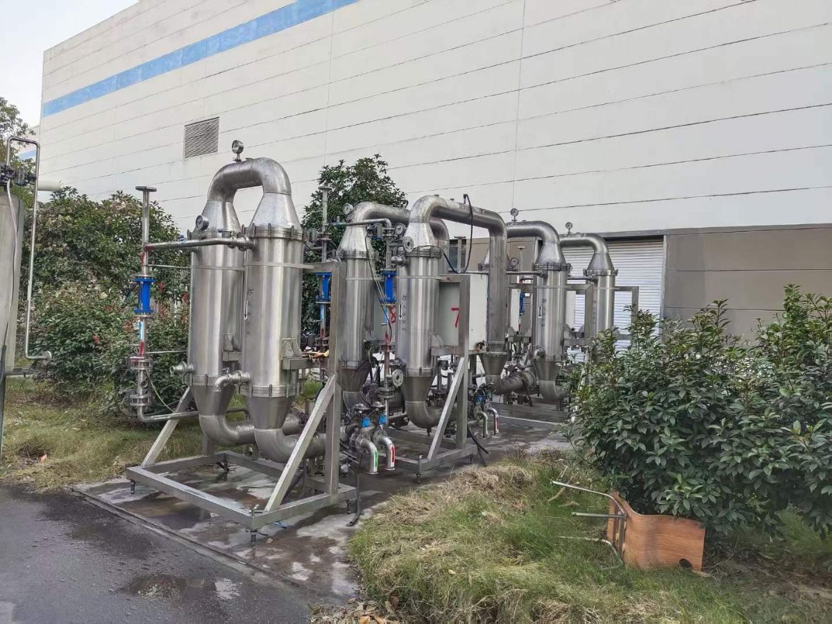 轉(zhuǎn)讓二手陶瓷膜分離系統(tǒng) 一套久吾高科70平方陶瓷膜過(guò)濾器