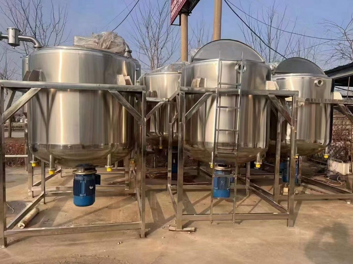 轉(zhuǎn)讓二手不銹鋼攪拌罐 2000L-3000L立式乳化罐