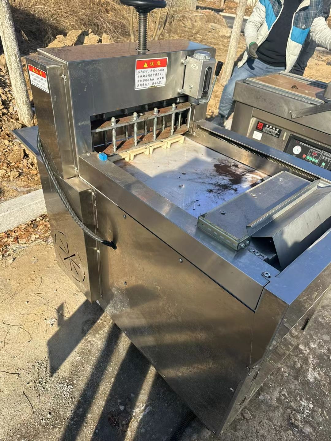 轉讓二手羊肉切片機 一臺4卷數控羊肉切片機
