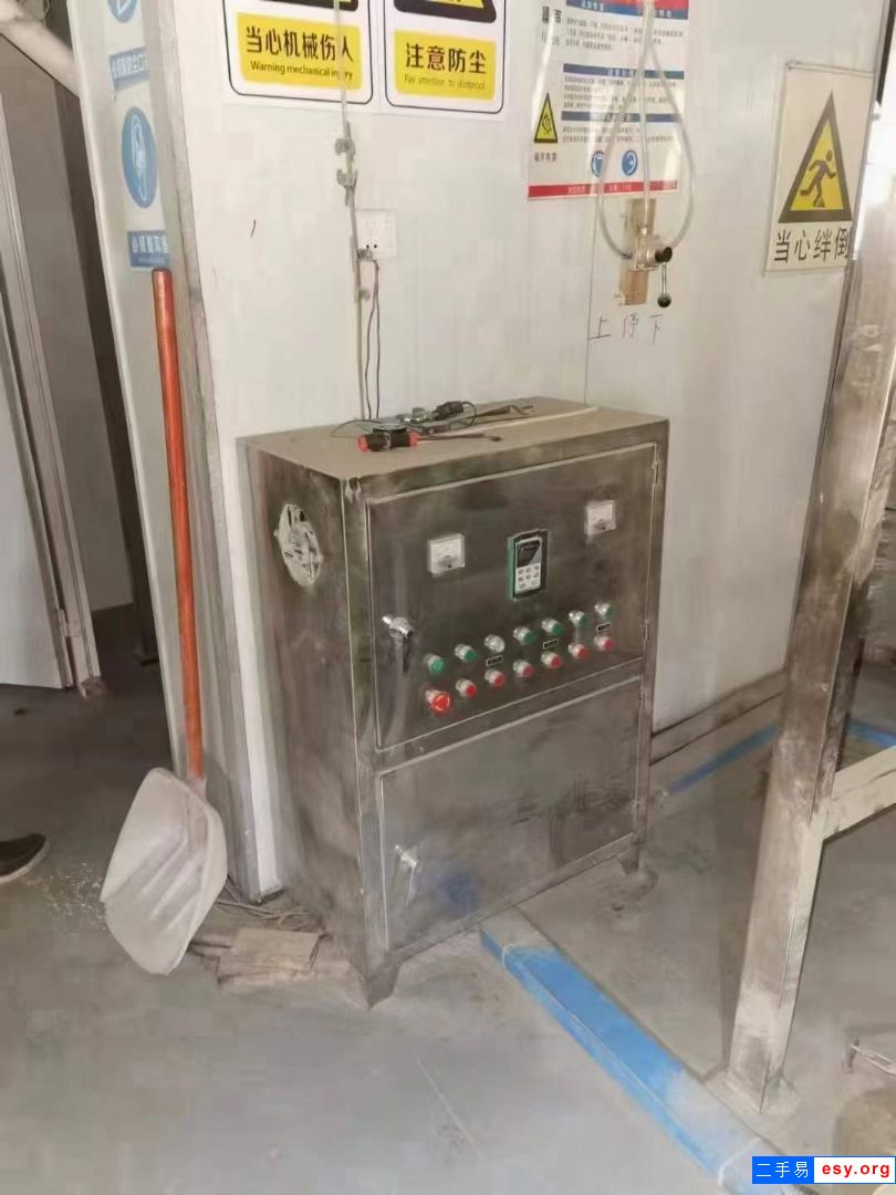 二手超威粉碎機(jī) 兩臺(tái)60型超威粉碎機(jī)