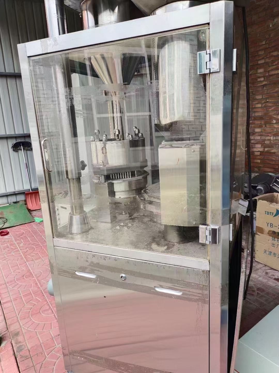 轉(zhuǎn)讓二手膠囊填充機 一臺1200型配0號模具軟膠囊填充機