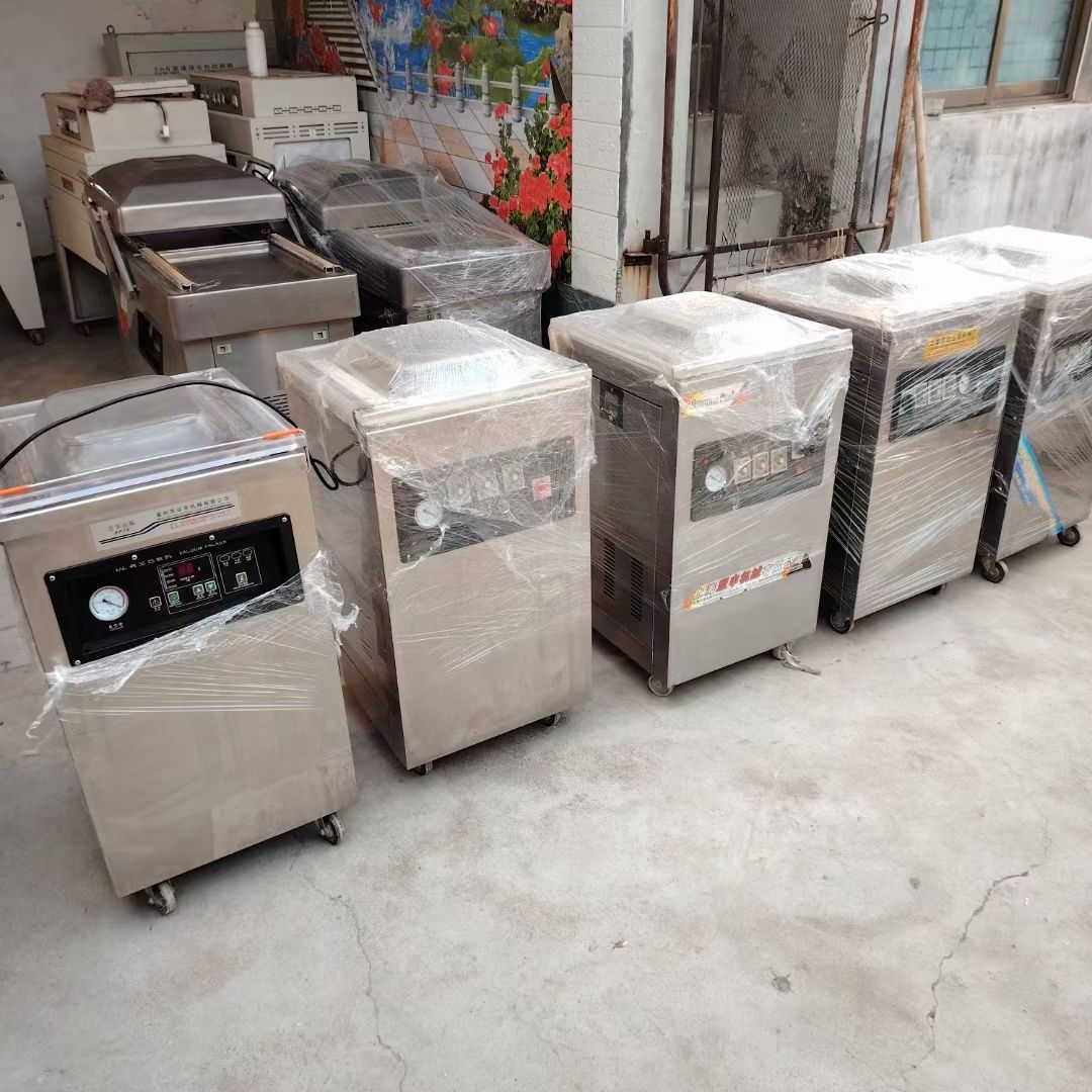 轉(zhuǎn)讓二手真空包裝機(jī) 五臺(tái)400-600型單室真空包裝機(jī)