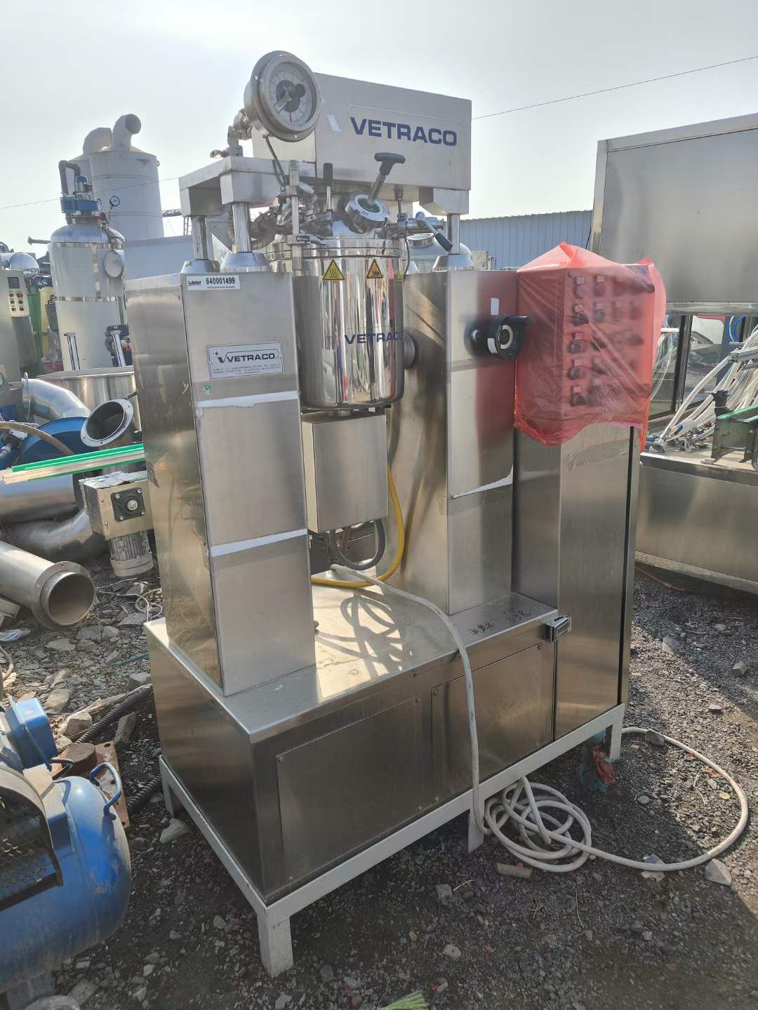 轉(zhuǎn)讓二手實驗型乳化機(jī) 一臺10L進(jìn)口實驗真空乳化機(jī)