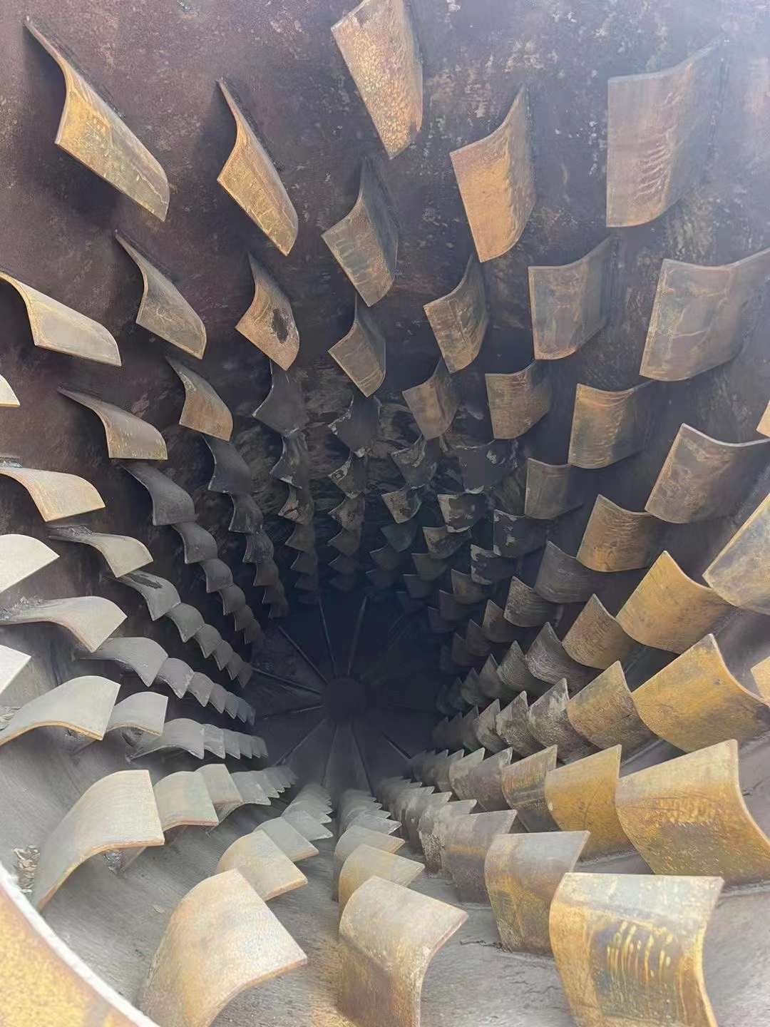 轉(zhuǎn)讓二手三筒烘干機(jī) 一套3.2米X7米三回層砂石三筒烘干機(jī)