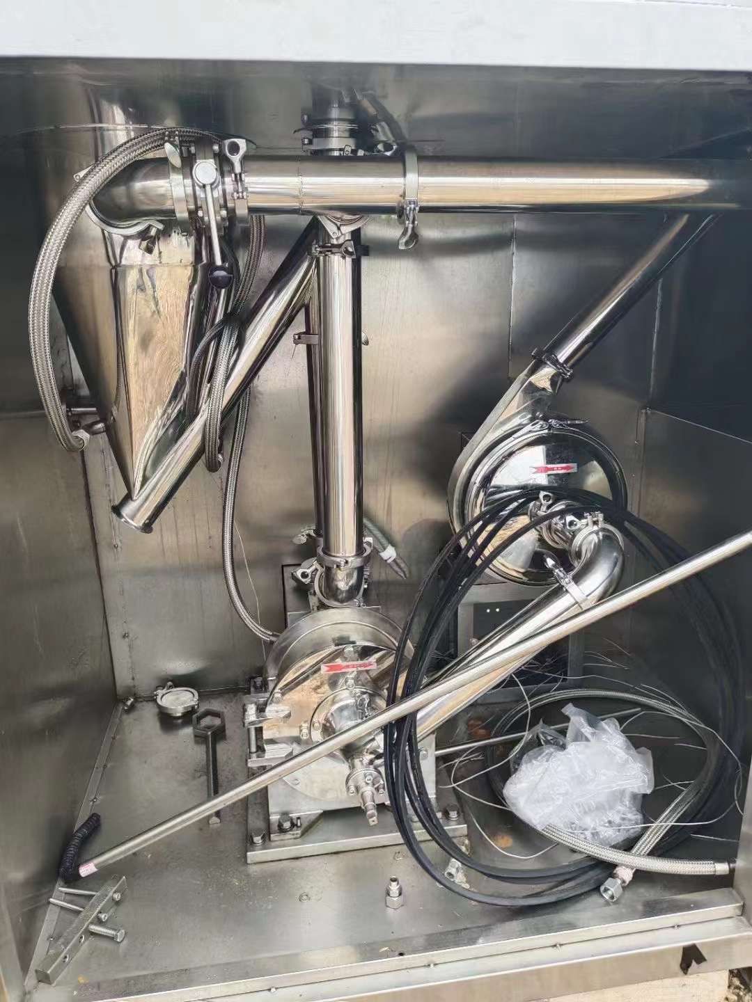轉(zhuǎn)讓二手冷凍粉碎機(jī) 一臺250型零下190度超低溫冷凍粉碎機(jī)
