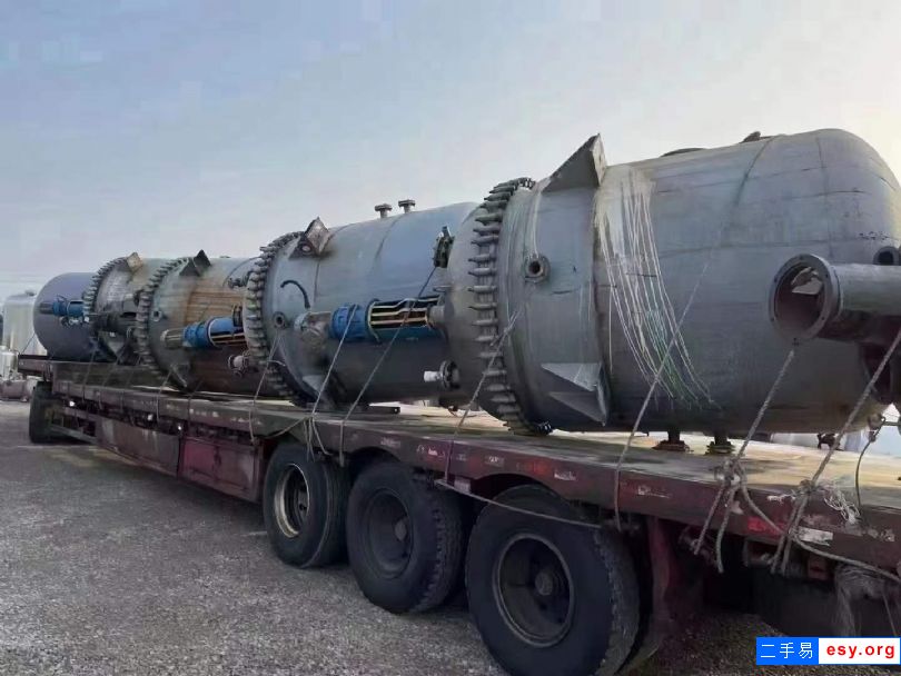 二手搪瓷反應釜 5立方工塘內鈦盤管反應釜