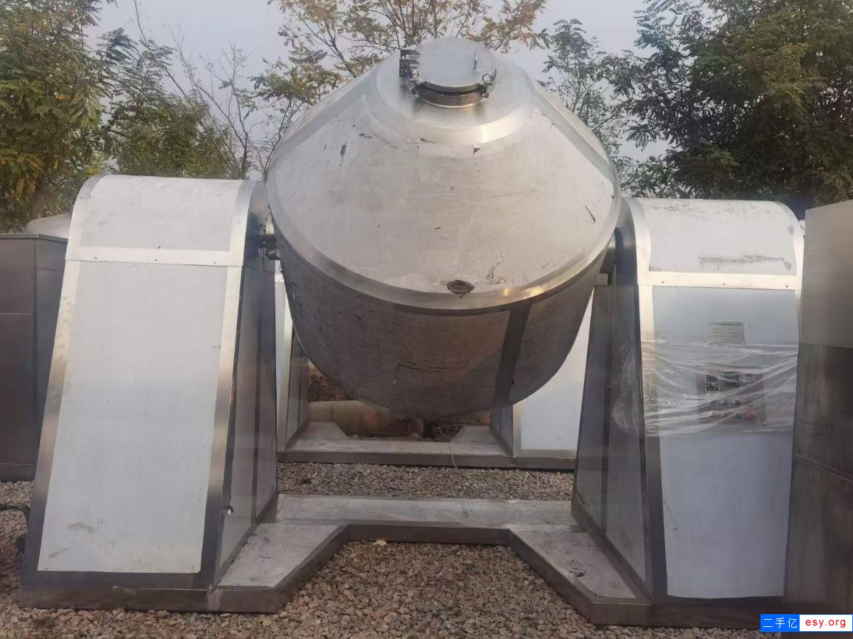 出售二手雙錐干燥機(jī) 兩臺(tái)4000L搪瓷雙錐干燥機(jī)