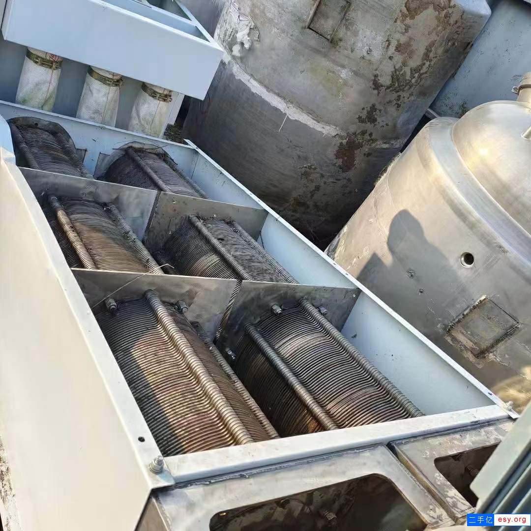轉(zhuǎn)讓二手污泥脫水機(jī) 一臺302型上海同臣疊螺脫水機(jī)