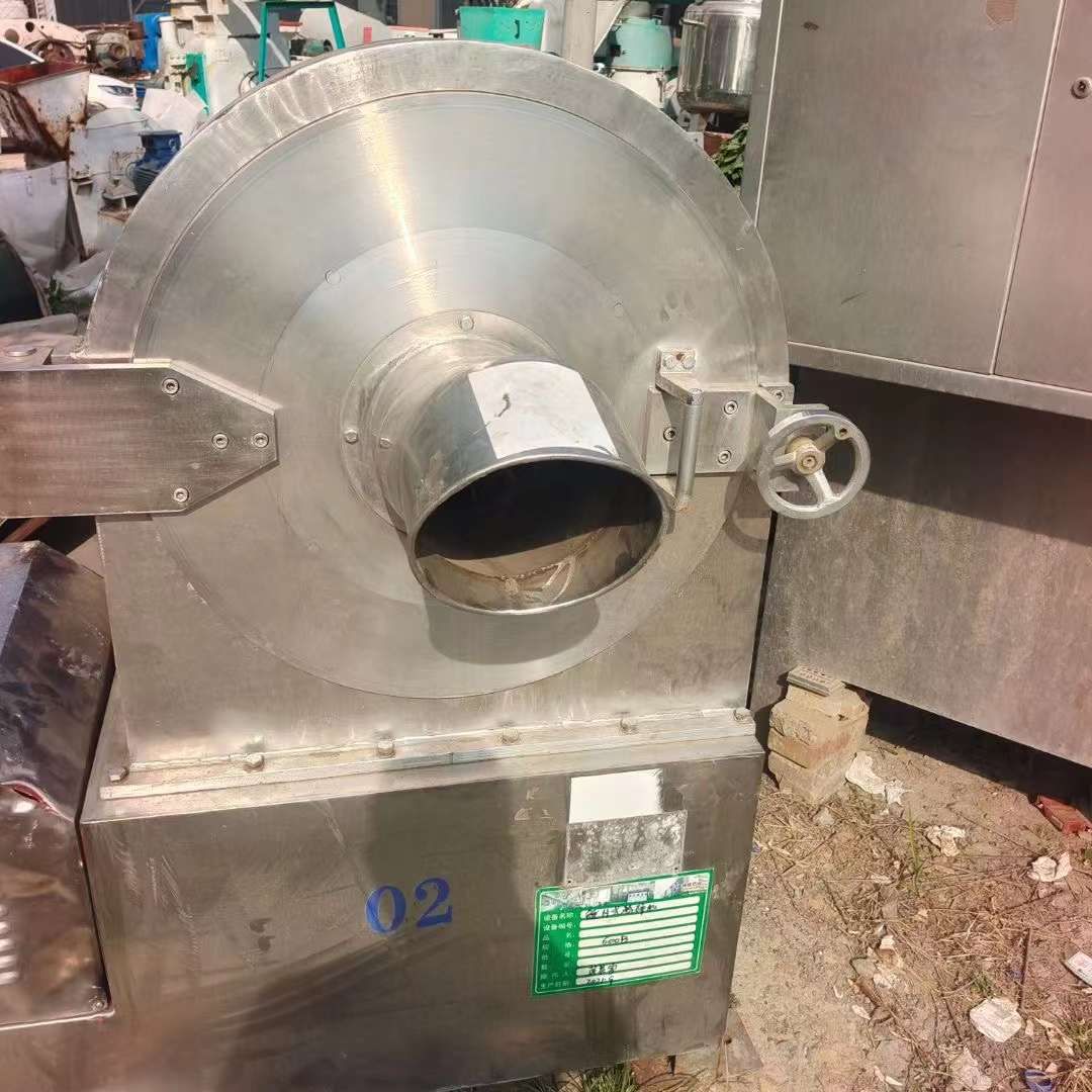 轉(zhuǎn)讓二手*粉碎機(jī) 一臺600型錘片式*粉碎機(jī)