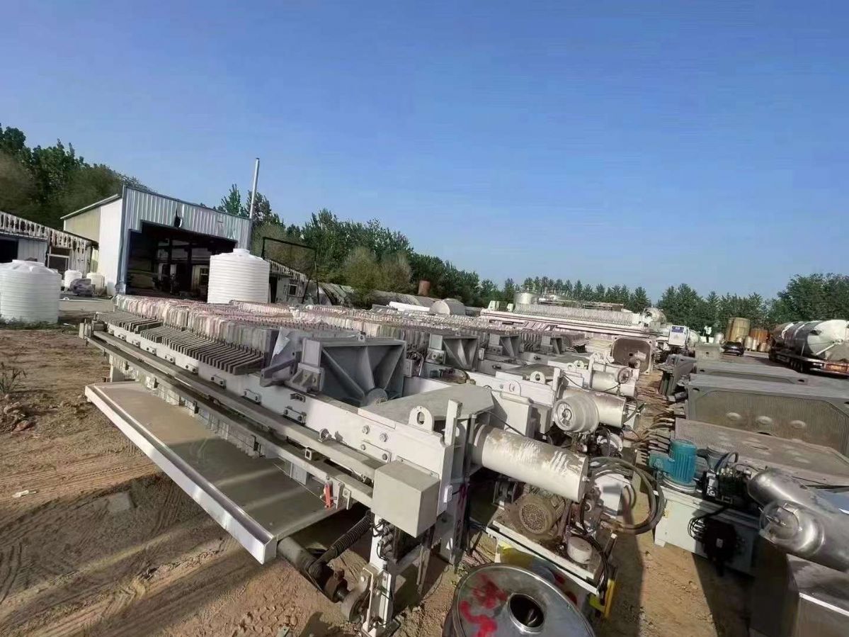 轉(zhuǎn)讓二手景津壓濾機(jī) 四臺(tái)100平方自動(dòng)帶暗流反沖洗下翻板