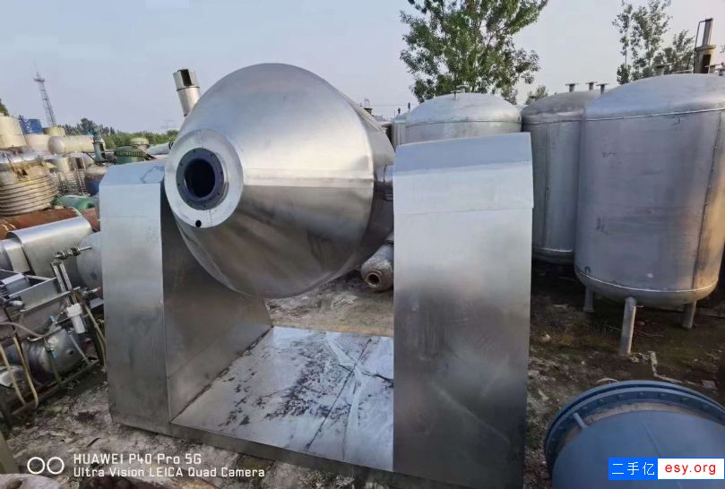 轉(zhuǎn)讓二手雙錐干燥機(jī) 2000L-3000L搪瓷雙錐干燥機(jī)