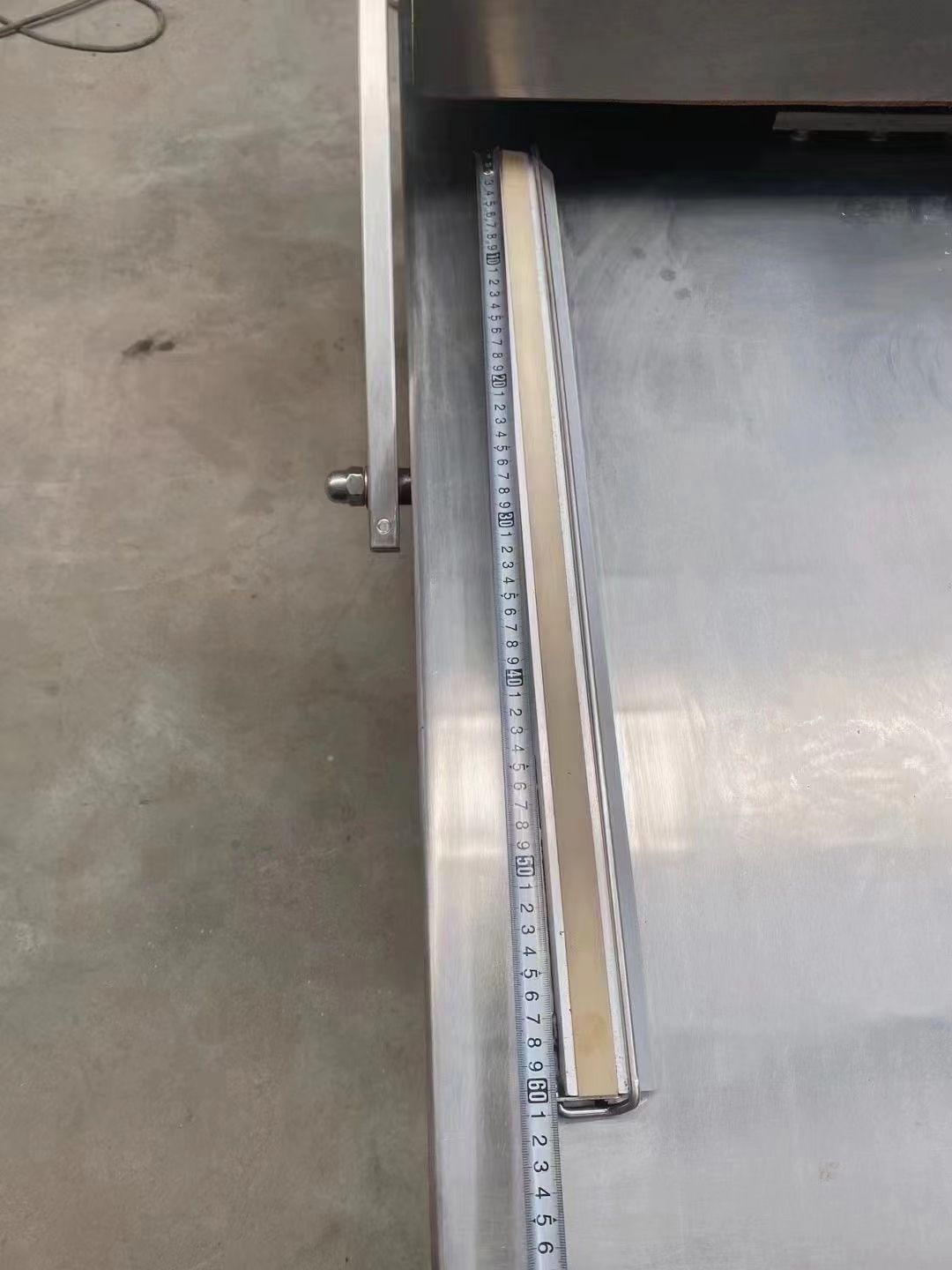 轉(zhuǎn)讓二手真空包裝機 一臺600型諸城產(chǎn)雙室真空包裝機