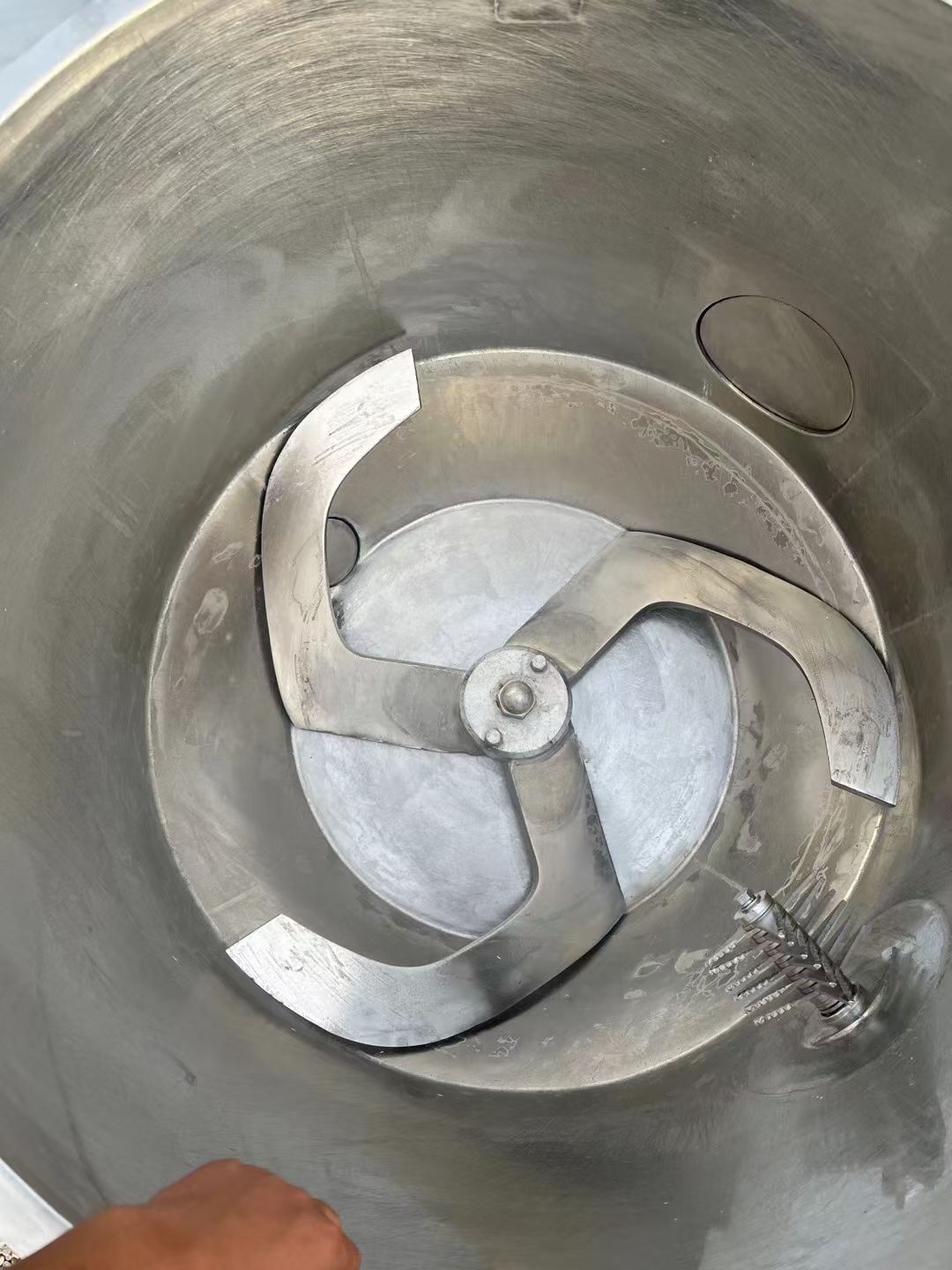 轉(zhuǎn)讓二手高速混合機(jī) 一臺(tái)容積500L食品級(jí)全不銹鋼立式高速混合機(jī)