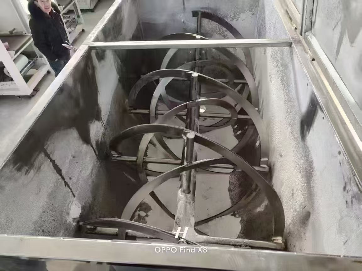 轉(zhuǎn)讓二手螺帶混合機(jī) 一臺(tái)容積1500L內(nèi)外拋光食品級(jí)臥式螺帶混合機(jī)