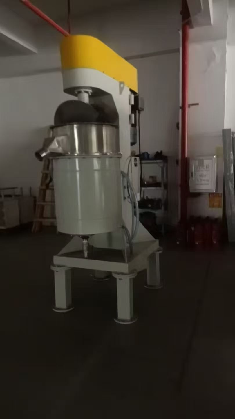 轉(zhuǎn)讓二手立式球磨機(jī) 容積30升-100升不銹鋼材質(zhì)立式球磨機(jī)