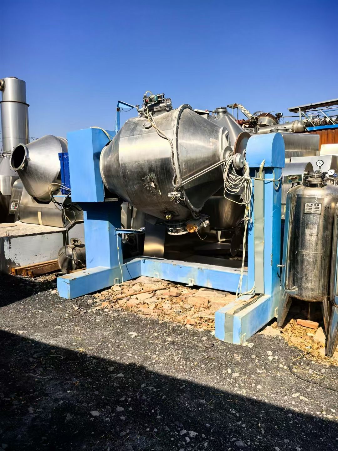 轉(zhuǎn)讓二手雙運動混合機 一臺容積2000L不銹鋼雙運動混合機