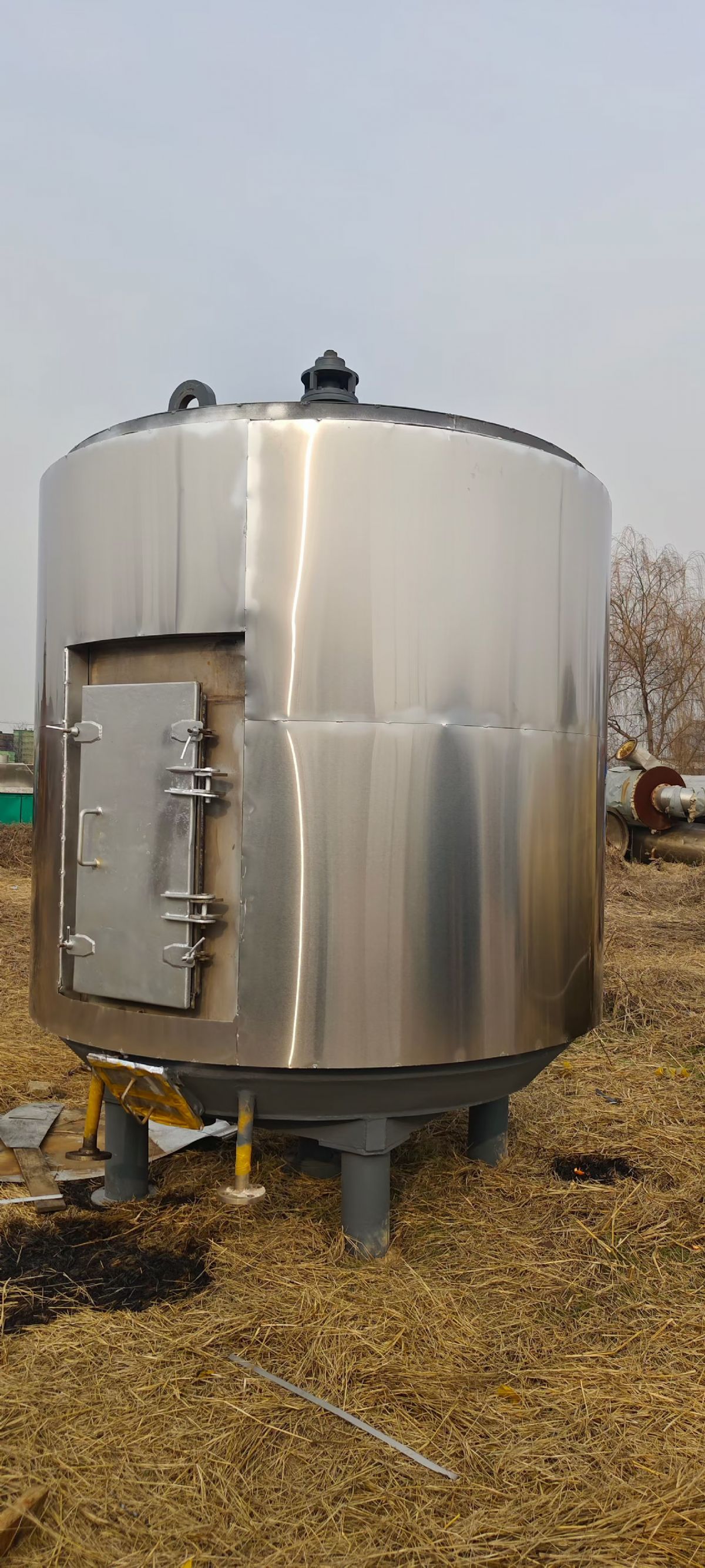轉讓二手盤式干燥機 一臺面積10平方鈦材質聯(lián)系盤式干燥機
