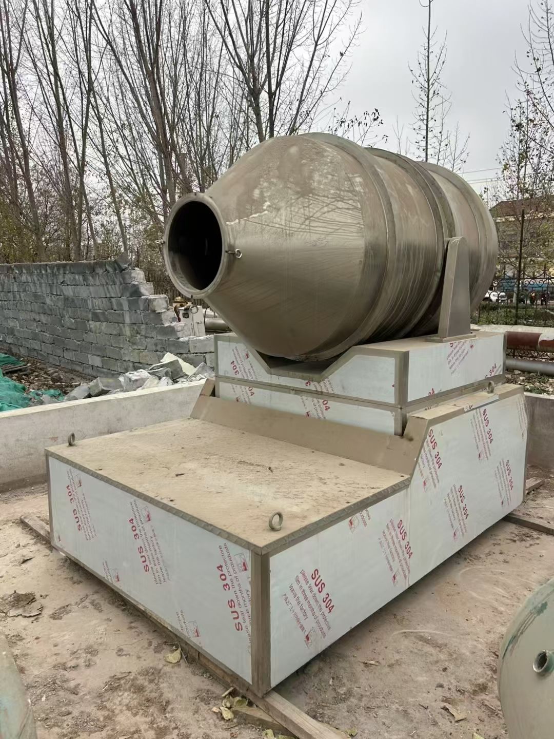 轉(zhuǎn)讓二手二維混合機 一臺容積2000L全不銹鋼二維運動混合機