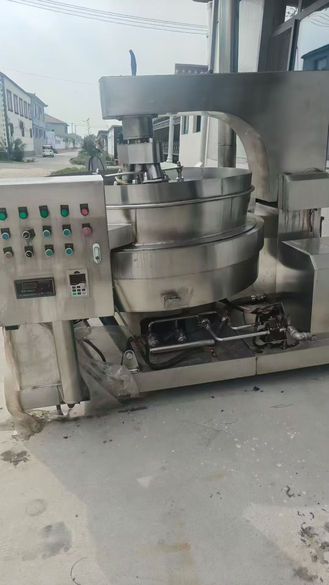 转让二手行星炒锅 四台容积800升燃气加热多爪行星炒锅