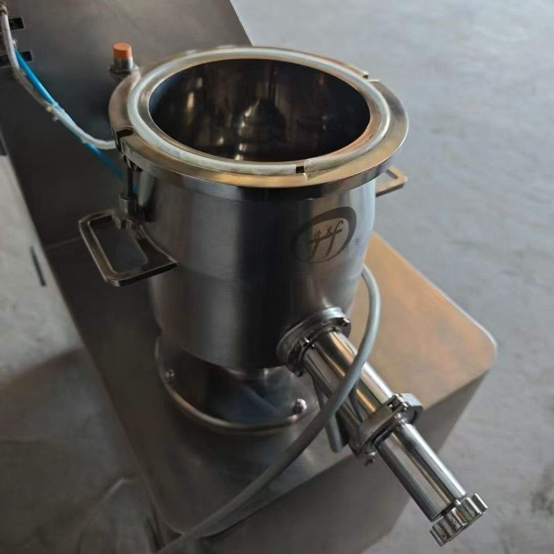 轉(zhuǎn)讓二手高速混合制粒機 一臺容積3L常州佳發(fā)產(chǎn)實驗型高速混合制粒機