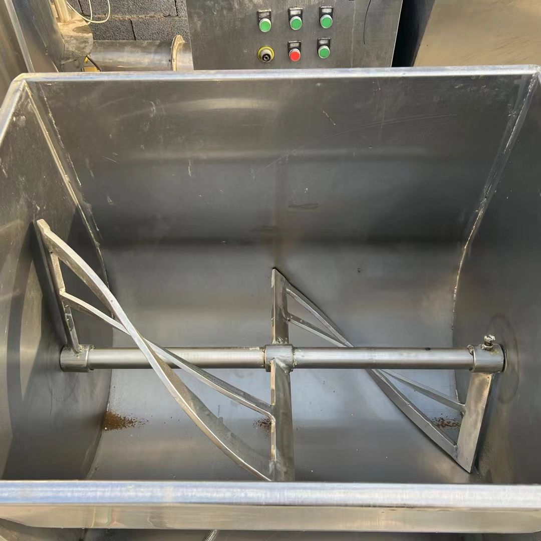 轉(zhuǎn)讓二手槽型混合機 兩臺容積300L拋光槽型混合機